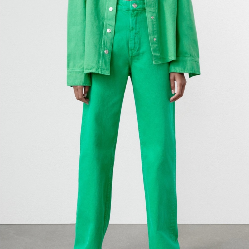 Zara colored jeans sold out in stores. NWT